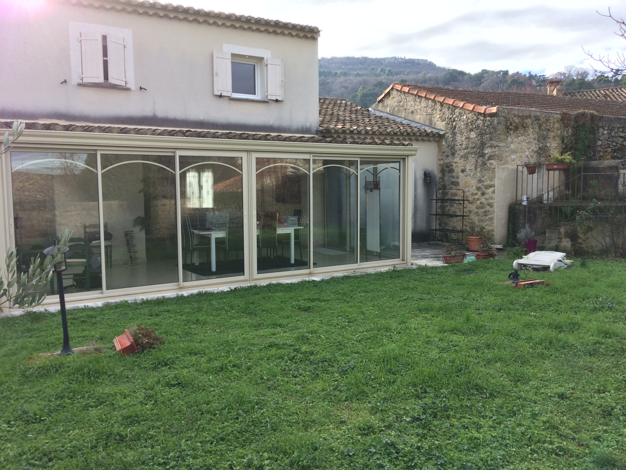location A Louer Maison de 5 pieces avec Jardin sur Alleins